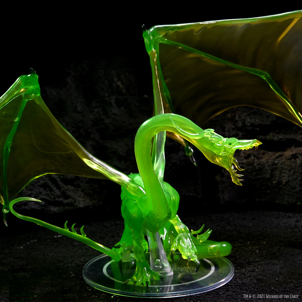 D&D Icons of the Realms: Adult Emerald Dragon Premium Figure - Image 7