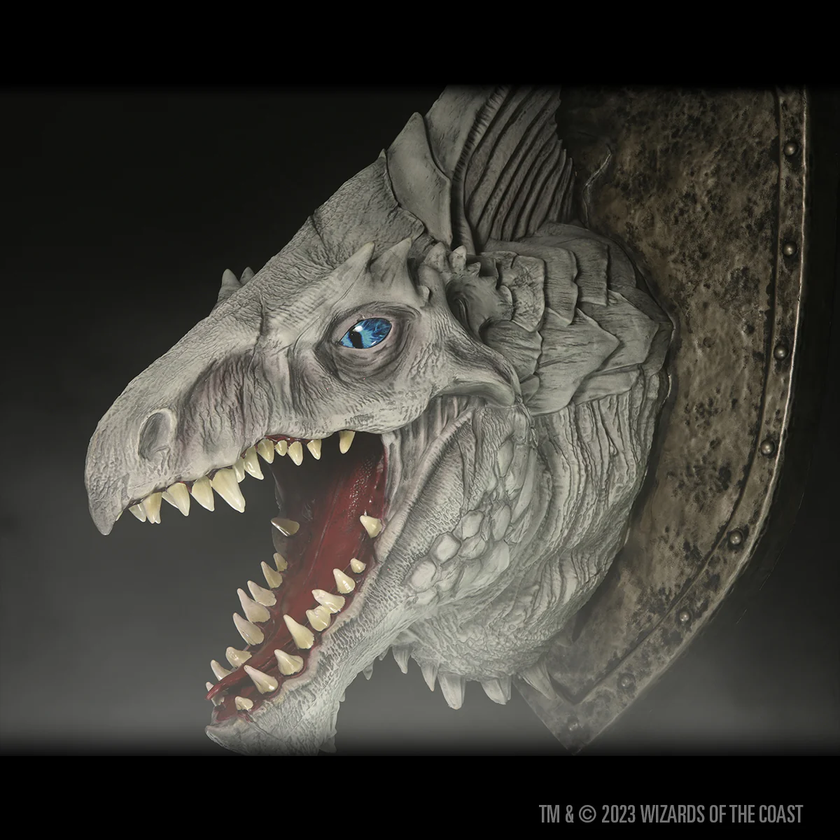 D&D Replicas of the Realms: White Dragon Trophy Plaque - Image 10