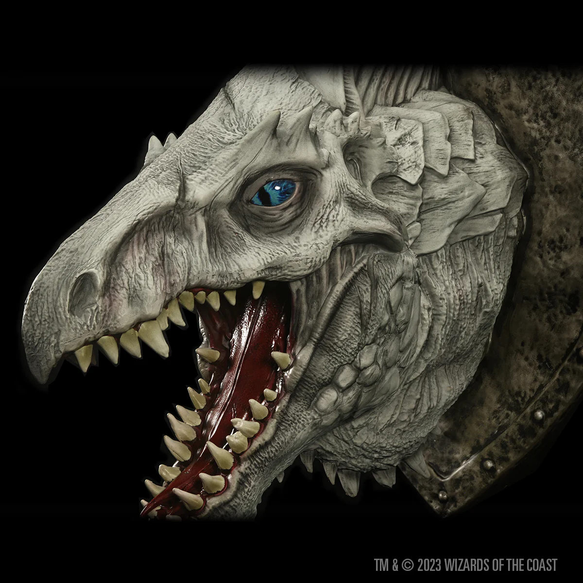 D&D Replicas of the Realms: White Dragon Trophy Plaque - Image 7