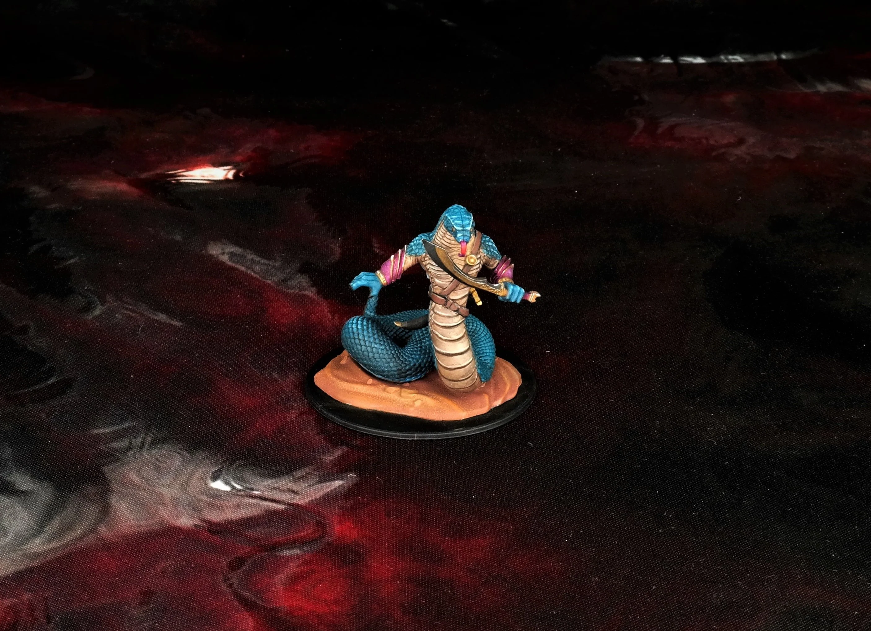 (DING & DENT) Dungeons & Dragons Nolzur's Marvelous Miniatures: Paint Kit- Yuan-ti Abomination - Image 7