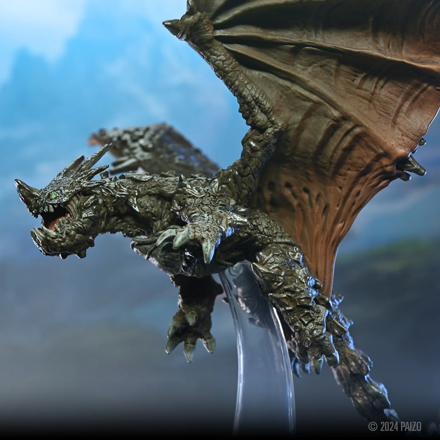Pathfinder Battles: Adult Adamantine Dragon Boxed Miniature - Image 10