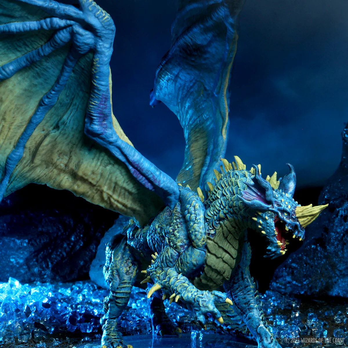 D&D Icons of the Realms: Adult Blue Dragon Premium Figure - Image 17