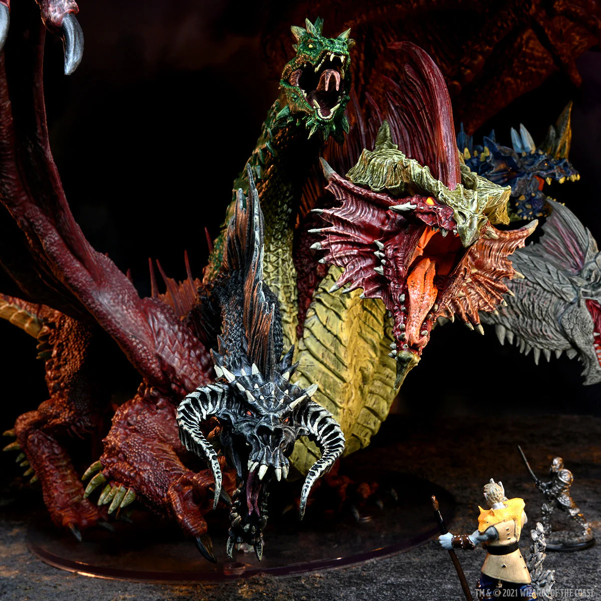 D&D Icons of the Realms Miniatures: Gargantuan Tiamat - Image 14
